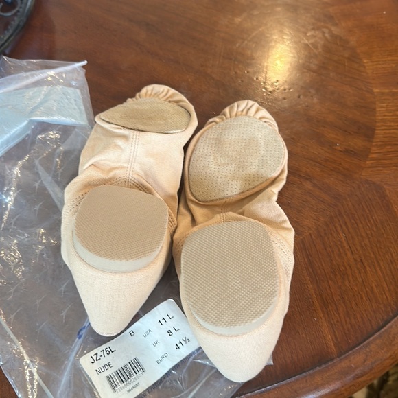 New Pair So Danca Dance Jazz Shoes - Nude - Picture 3 of 6